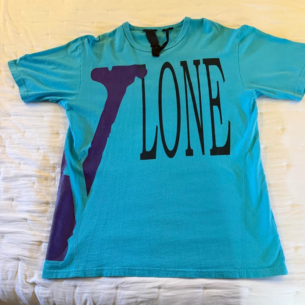 VLONE T SHIRT